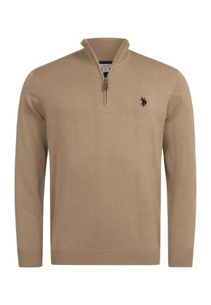 Hellbrauner Pullover mit langen Ärmeln, Viertelreißverschluss und kleinem dunkel besticktem Reiter-Logo auf der linken Brust.