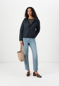TOM TAILOR DENIM LIGHTWEIGHT PUFFER JACKET - Lengva striukė - sky captain blue