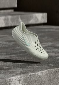 Nem kiválasztott, spruce aura/light silver-coloured