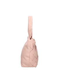 Borsa a mano in pelle rosa con un design intrecciato su un lato, texture liscia e forma morbida e arrotondata. Presenta un'unica maniglia allungata.