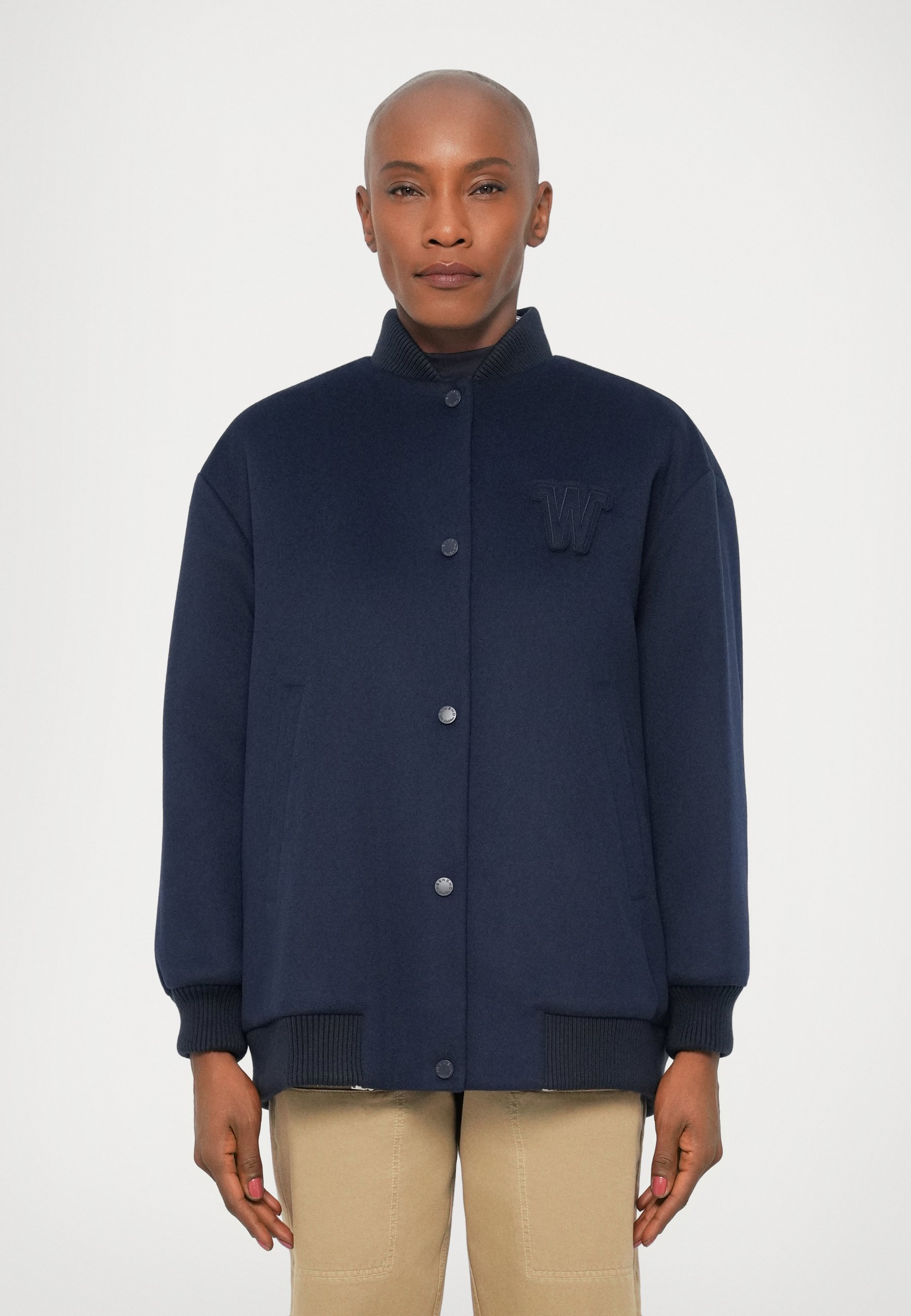 Max Mara ナイロンジャケット y2kネイビー ジップジャケット Max Mara Fuggitoテディジャケットネイビー関税込み (Max Mara