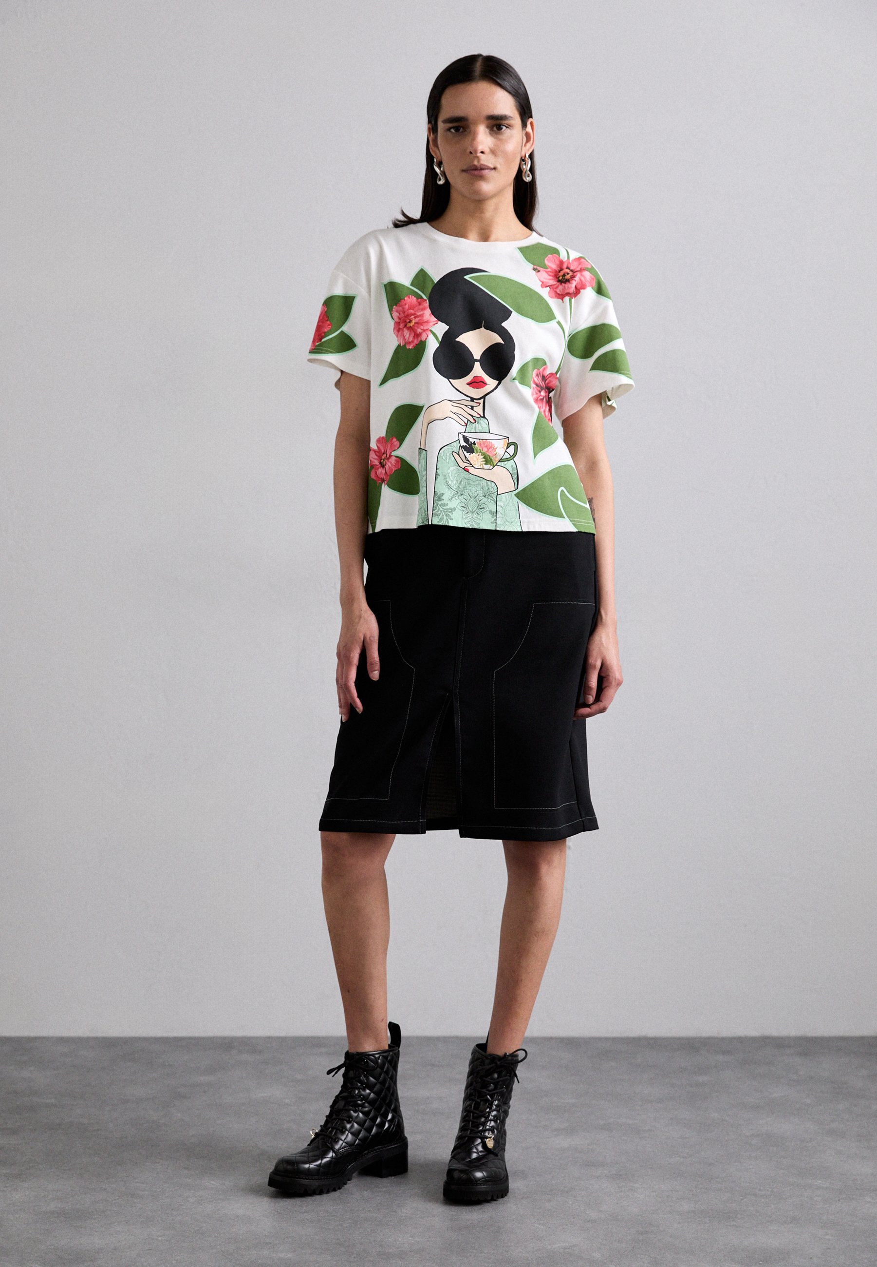 Alice + Olivia EVAN STACE TEE - Print T-shirt - off white