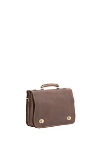 Borsa da lavoro in pelle marrone, forma rettangolare, manico superiore singolo, hardware in tono dorato, dettagli di cucitura minimal, texture liscia, chiusura a pattina.