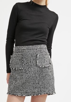 Mini skirt - black