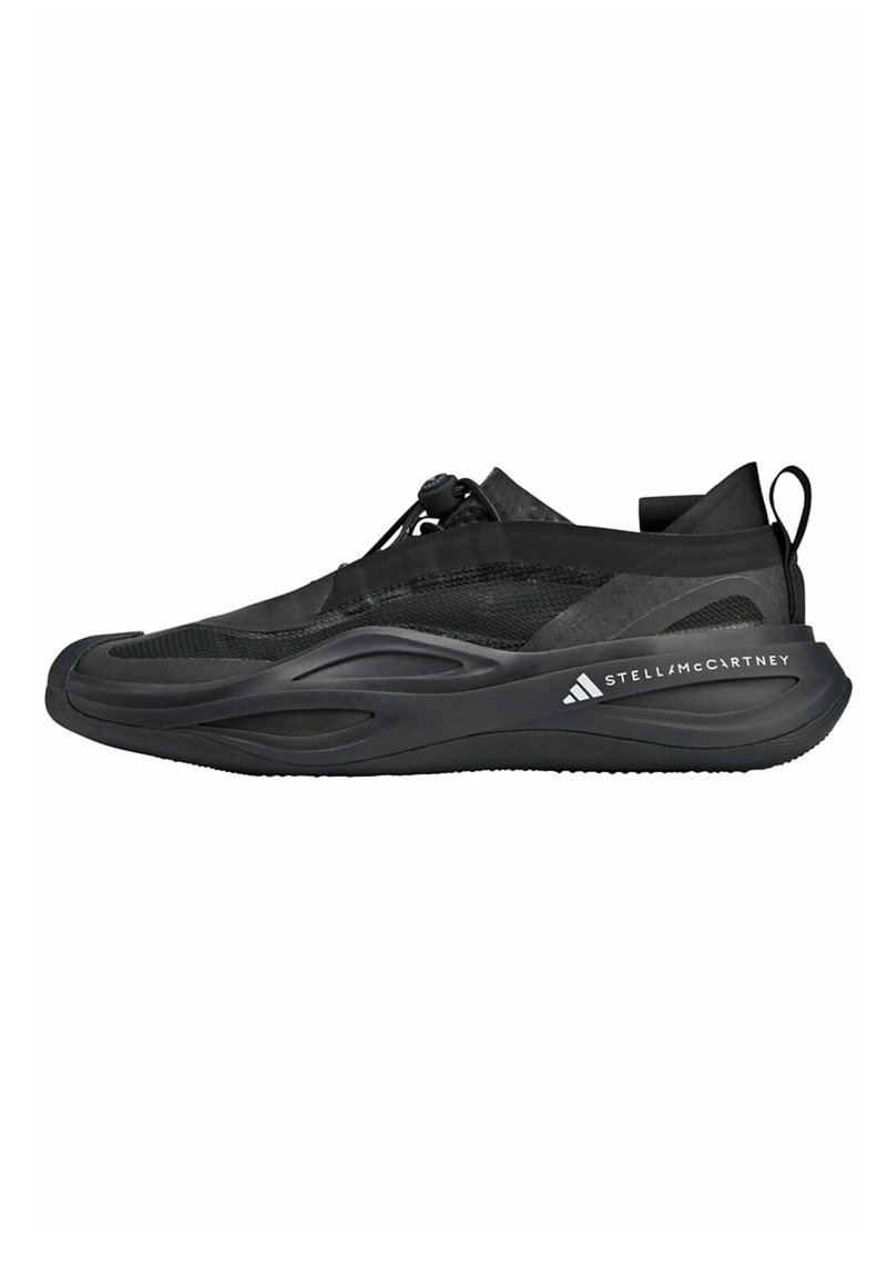 adidas by Stella McCartney - SPORTSWEAR LOW GROUND - Training shoe - core black   utility black   core black, Enlarge