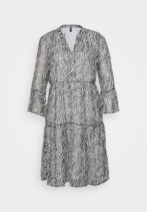 Vero Moda Tall, VMSMILLA 3/4 SHORT DRESS - Vestido informal - snow white