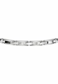 Bracciale in acciaio inox con maglie intrecciate, finitura lucida, forme rettangolari e un design elegante con un sottile accento del logo.