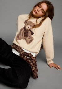 Bershka PRINTED - Pulover - beige
