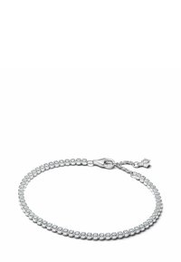 Braccialetto argentato con una catena di cristalli tondi e trasparenti, ciascuno incastonato in un supporto metallico, con chiusura a gancio e catena di estensione regolabile.