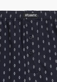 Granatowe bokserki wykonane z miękkiego materiału, z powtarzającym się białym wzorem zegarów, z metką na gumce oraz dwoma guzikami.