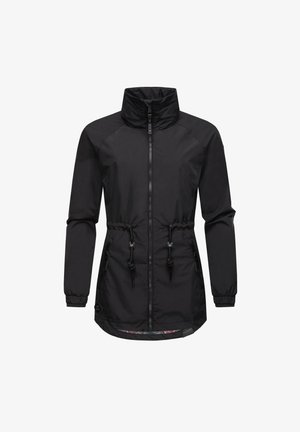 Crni lagani jakna s patentnim zatvaračem sprijeda, visokim ovratnikom, strukom s vezicom i elastičnim manžetama. Ima bočne džepove i uzorčanu podlogu.