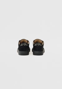 Les Deux TEDDY - Sporta apavi - black