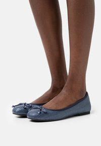 Tamaris Klassischer Ballerina - navy