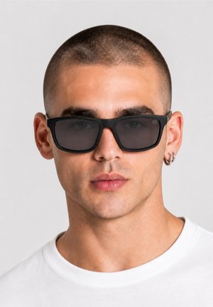 Gianni Kavanagh, GIANNI KAVANAGH SUNGLASSES | MEN BLACK HELVAR SUNGLASSES - Zonnebril - black
