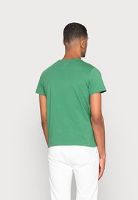 K-Way LE VRAI EDOUARD UNISEX - T-shirt básica - green