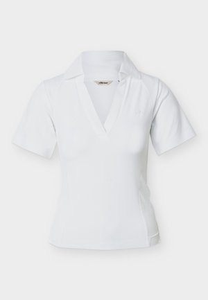 Baltas trumpomis rankovėmis polo marškinėlis su gilia V formos apykakle ir subtiliu prekės ženklo logotipu kairėje krūtinės pusėje.
