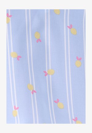 Tessuto azzurro chiaro con righe verticali bianche e motivo sparso di limoni gialli con foglie rosa.