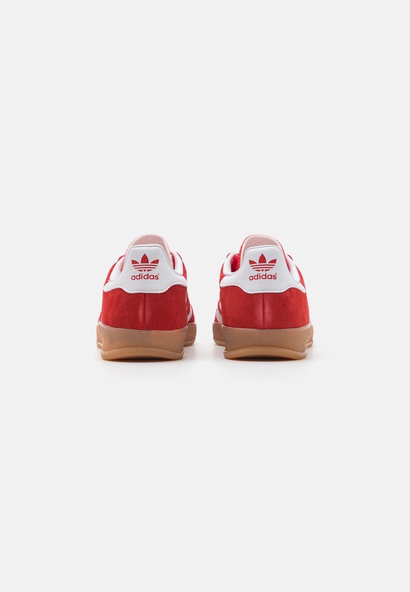 adidas Originals GAZELLE INDOOR - Trainers - better scarlet