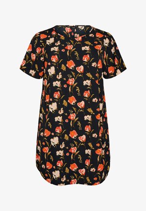 Zwarte blouse met korte mouwen en afgeronde zoom, voorzien van een bloemenpatroon met rode, roze en gouden bloemen en groene bladeren.