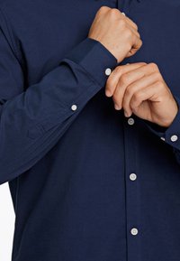 Lindbergh OXFORD SUPERFLEX - Camicia - navy mix