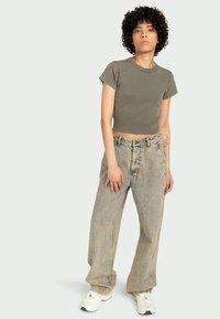 Element ICON CROP - Basic T-shirt - csn