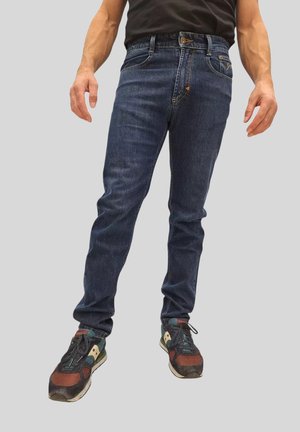 9.2 CARLO CHIONNA - Jeans Tapered Fit - blu denim