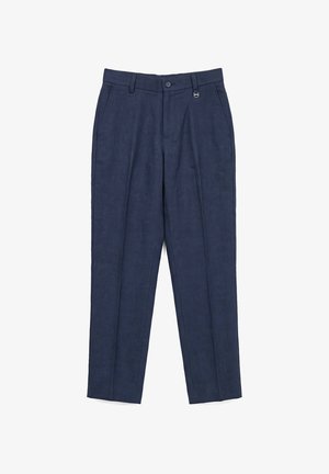 Pantaloni blu navy su misura con chiusura a bottone, passanti per cintura, tasche laterali e design a gamba dritta slim.