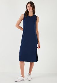 Unselected, dark blue