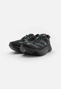 adidas Performance ADIZERO ADIOS PRO 3 UNISEX - Chaussures de running sur route - core black