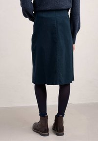 Seasalt Cornwall FOREST VIEW - A-linjainen hame - navy maritime