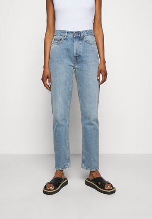 Vaqueros slim fit - light blue