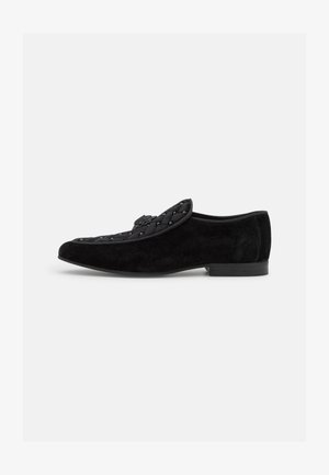 HUGH EAGLE STUD - Slip-ons - black