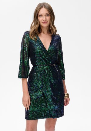 - Sukienka koktajlowa