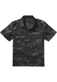 Camicia a maniche corte con un motivo a mimetica nero e verde scuro, dotata di due tasche sul petto, chiusura con bottoni e colletto strutturato.