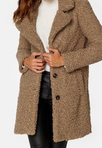 Bubbleroom Abrigo de invierno - light brown