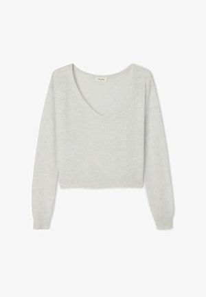 Svijetlo sivi skraćeni pulover s dugim rukavima, s dubokim V-izrezom i rebrastim rubom. Napravljen od mekanog, teksturiranog pletenog materijala.