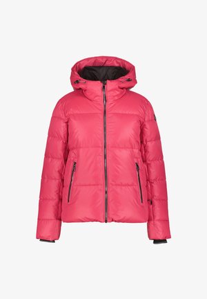 Světle růžová zateplená zimní bunda s kapucí, předním zipem a bočními kapsami na zip, zobrazená na bílém pozadí.