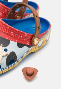 Crocs TOY STORY CLASSIC UNISEX - Klumpaitės - blue jean