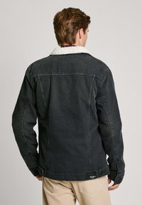 Thumbnail Image 3