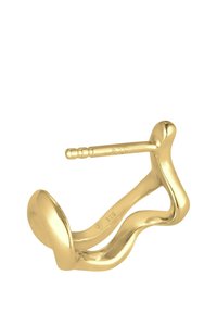 Goldfarbene Metallohrringe mit einer flüssigen, abstrakten Form und einer glatten Oberfläche, gekennzeichnet mit "925" für den Silbergehalt.