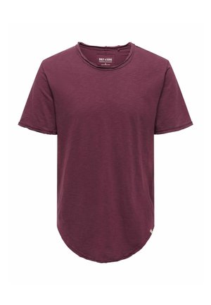 Short-sleeve men's t-shirt in faded plum color with raw-edge round neckline and curved hem.