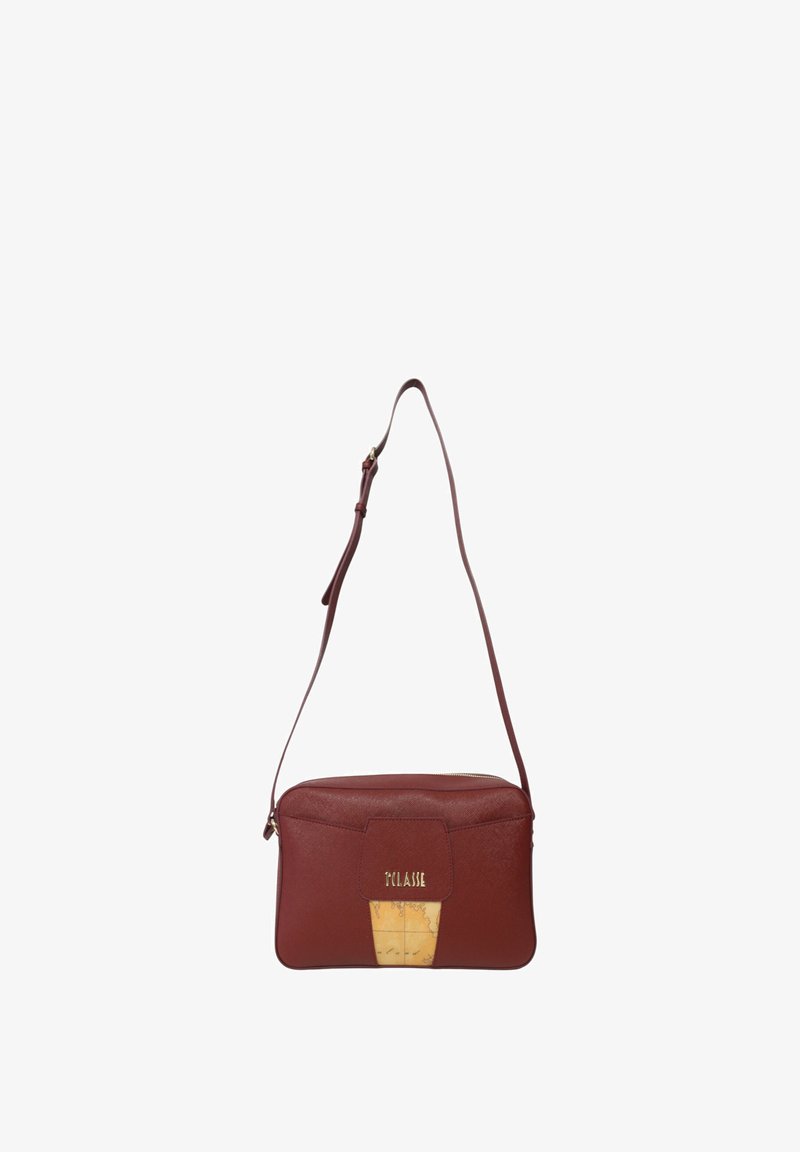 Borsa a spalla in pelle rossa con una texture liscia, caratterizzata da un accento beige con un motivo a mappa sul davanti e una tracolla regolabile.