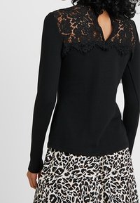 Forever New Maglione - black