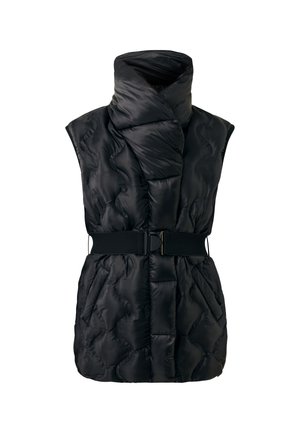 Czarna kamizelka puchowa z wysokim kołnierzem, teksturowanym pikowanym wzorem, szerokimi otworami na ramiona i regulowanym czarnym paskiem w talii.