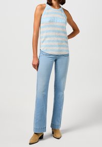 Wrangler Top - blue