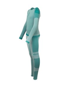 Hellblauer langärmeliger Thermoanzug mit figurbetontem Design, strukturiertem Stoff und kontrastierenden Akzenten; verfügt über ein Logo auf der Brust und der Taille.