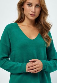 PEPPERCORN PCROSALIA - Strickpullover - cadmium green