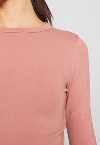 Gina Tricot Langarmshirt - light pink