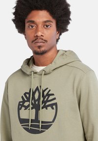 Timberland KENNEBEC RIVER TREE LOGO  - Kapuutsiga pusa - cassel earth black