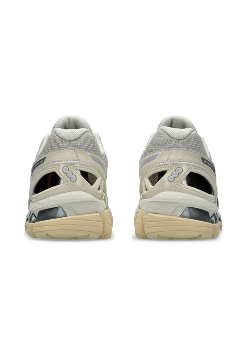 ASICS GEL-KAYANO 20 Smoke Grey/Piedmont Grey — foto 4